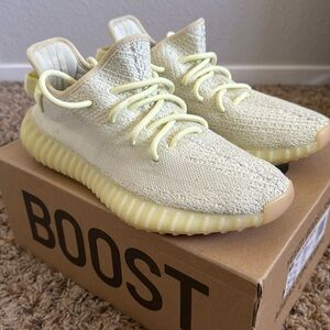 Lightly worn Adidas Yeezy V2 350 Boost in Butter